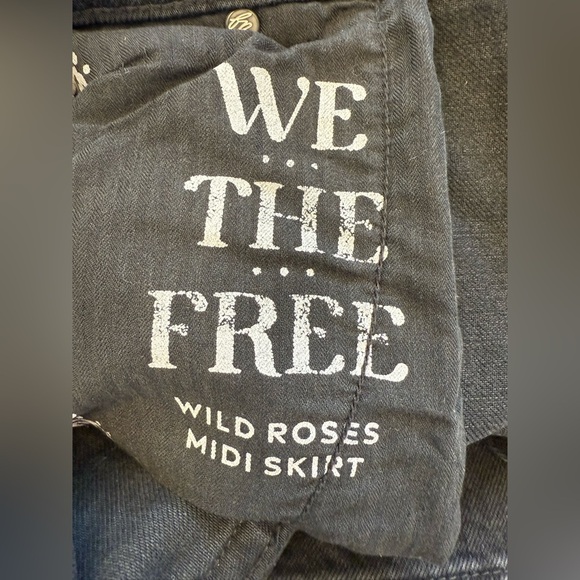 NWOT Free People We the Free Wild Roses Midi Skirt Black Size 27 - Picture 9 of 16